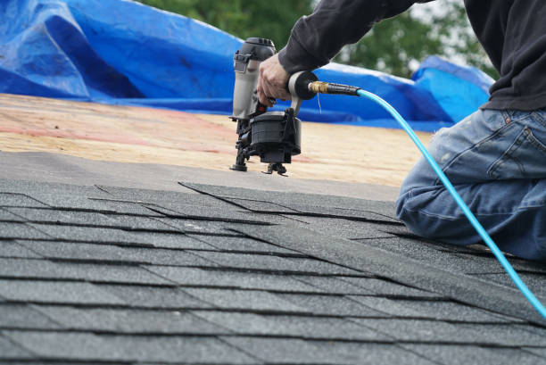 Best Flat Roof Repair Services  in Seneca, KS